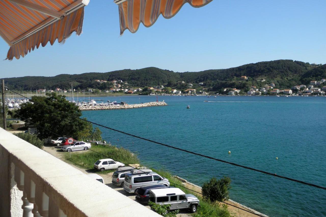 Apartments And Rooms By The Sea Supetarska Draga - Gornja, Rab - 11579 Εξωτερικό φωτογραφία